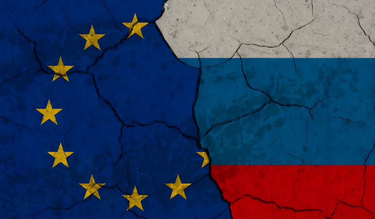 Europe vs Russia: Crisis, Sanctions, and Cyber War